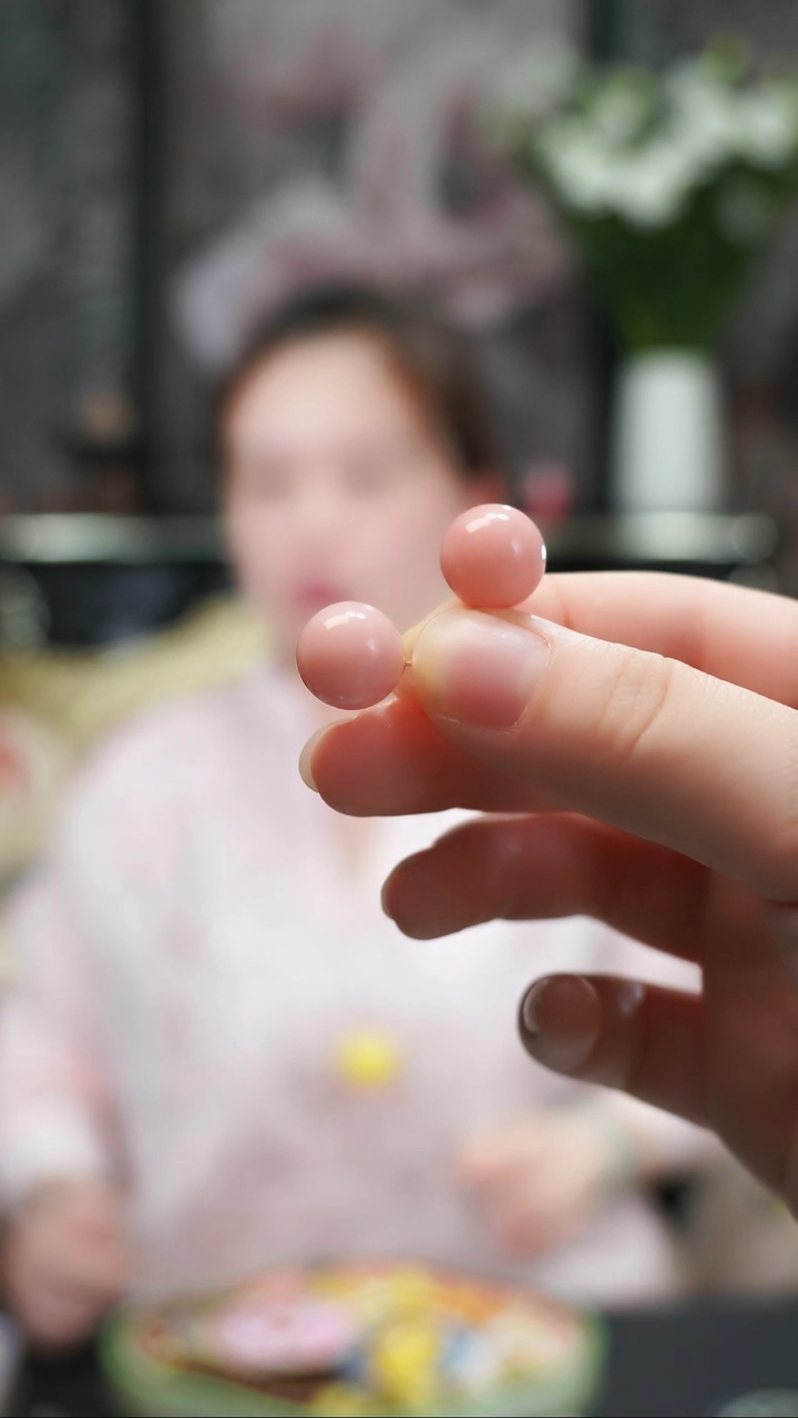 18K金镶嵌欧泊珠宝奇石耳饰