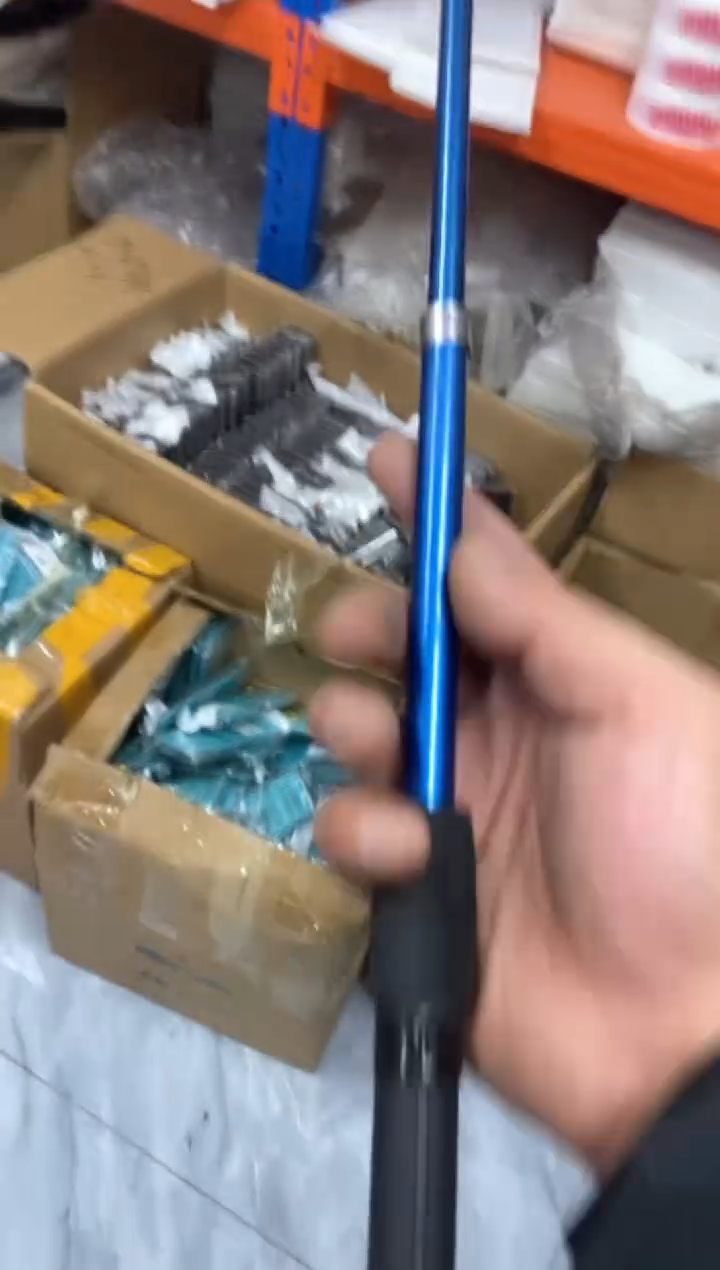 1.35小海杆冰钓杆三根   