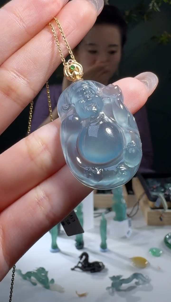 【闪购商品】翡翠吊坠(赠链)银S925镶嵌天然A货翡翠米爷