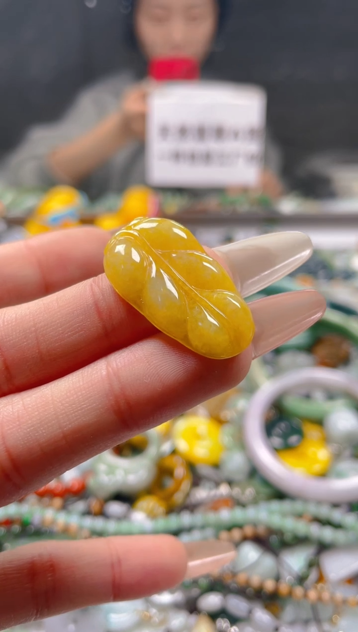 【闪购商品】翡翠颈饰未镶嵌/J/翡翠A货一图一物