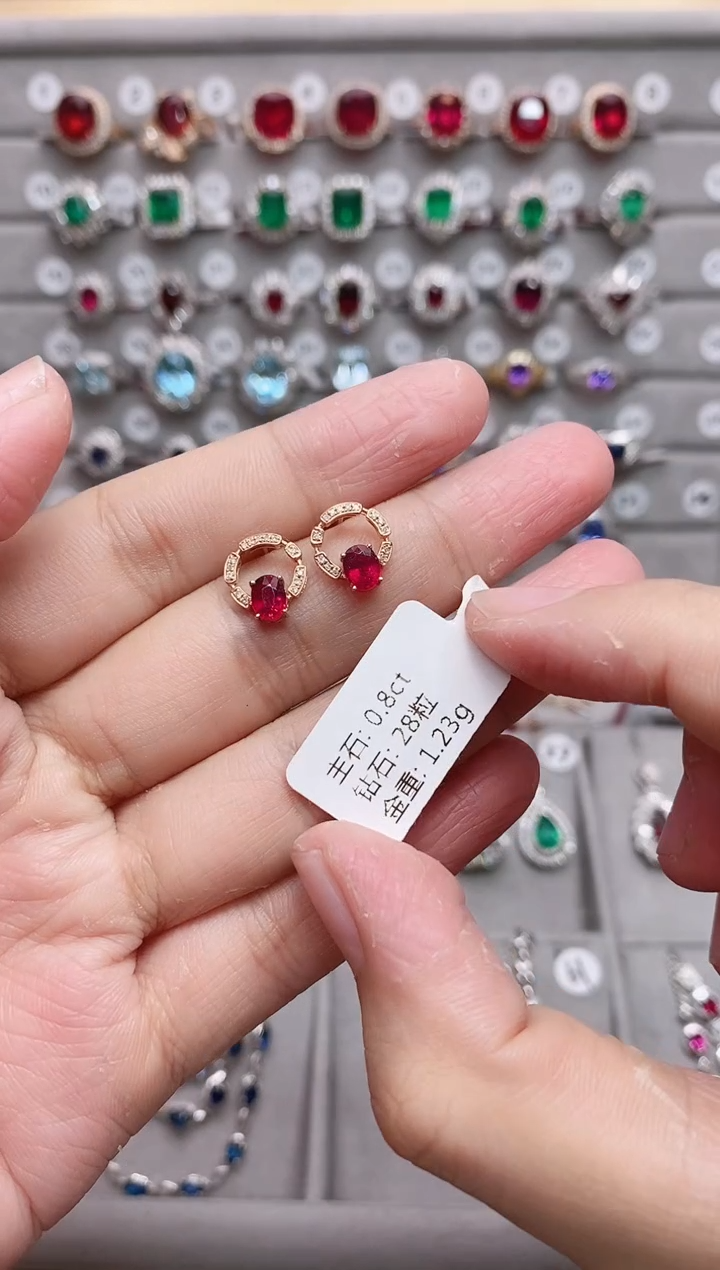 【闪购商品】红宝石18K金耳饰18K金镶嵌·