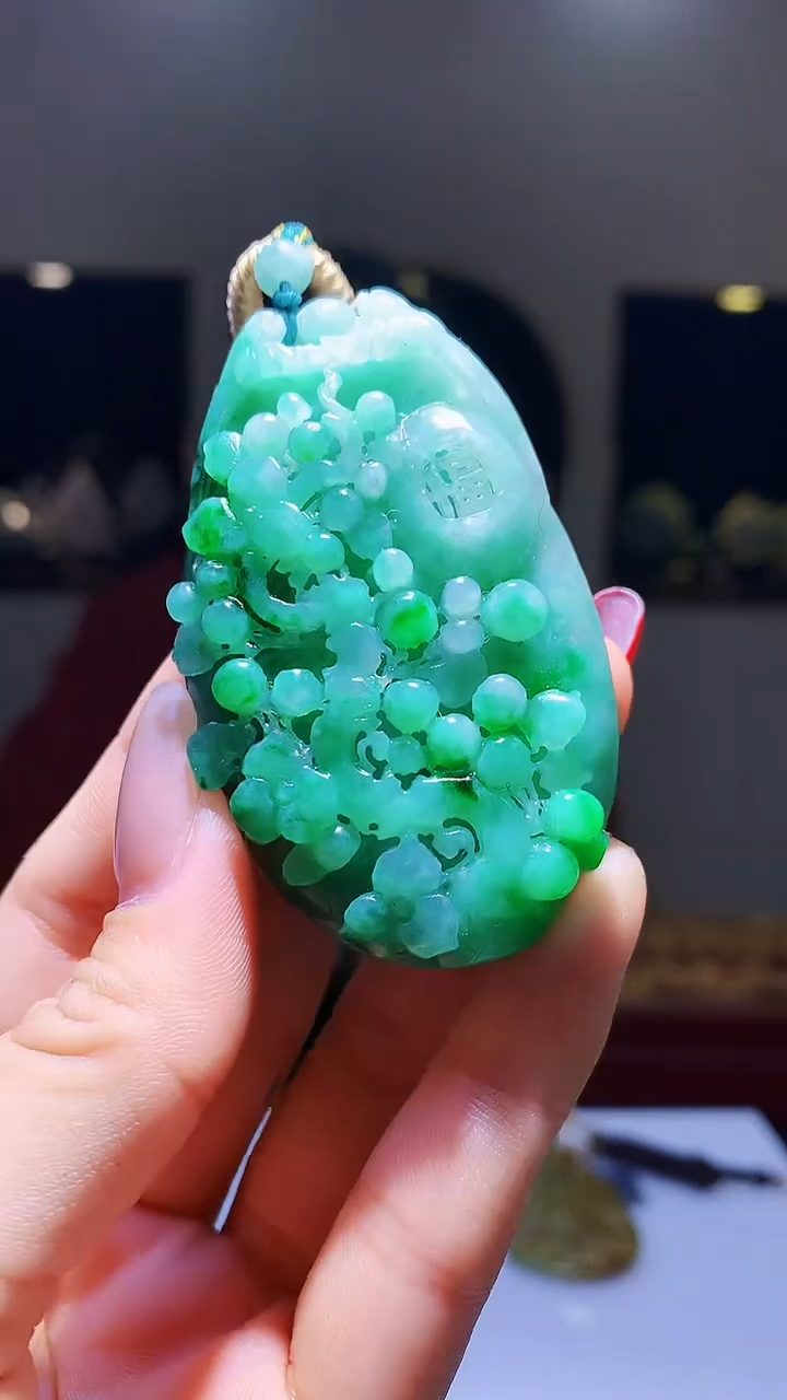 【闪购商品】定制翡翠未镶嵌1002hm-毛货挂件36