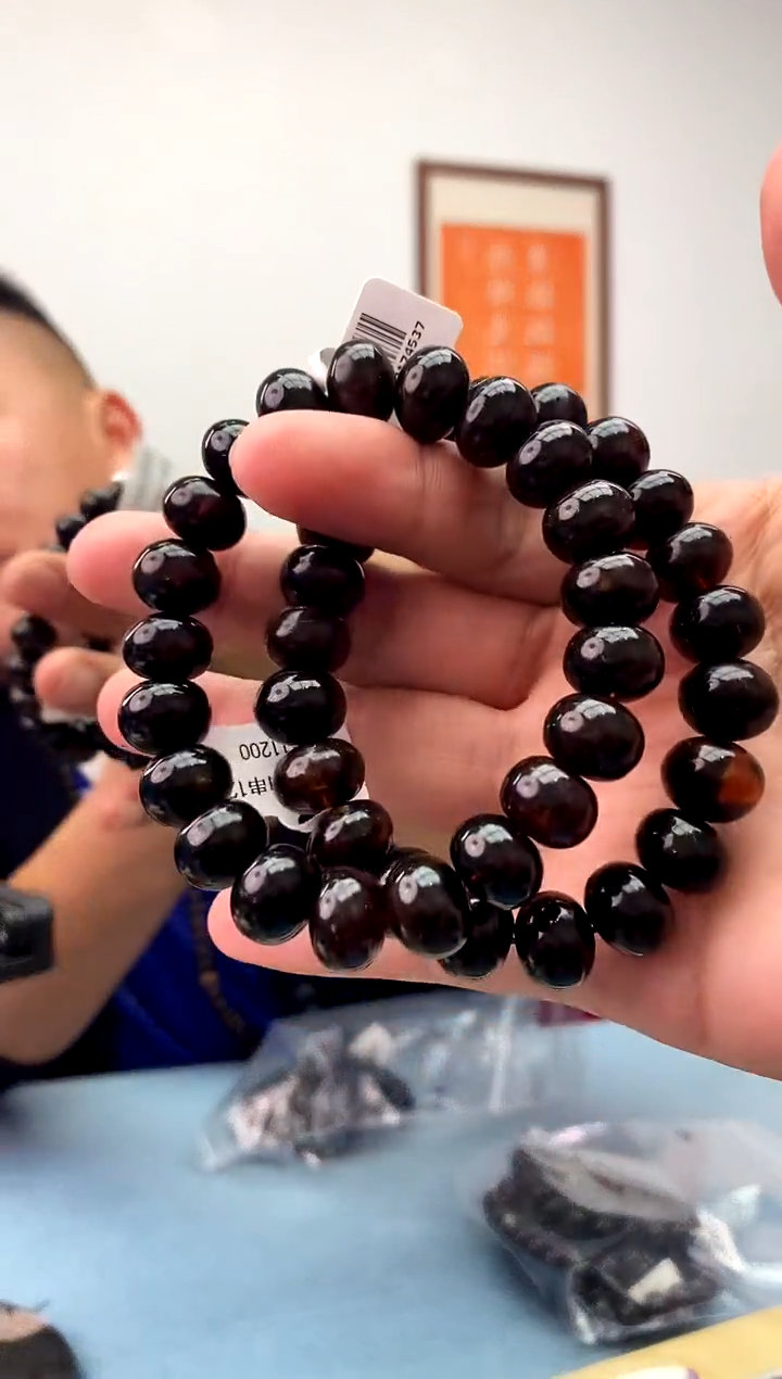 未镶嵌琥珀珠宝奇石抚顺翳珀多样性发一件