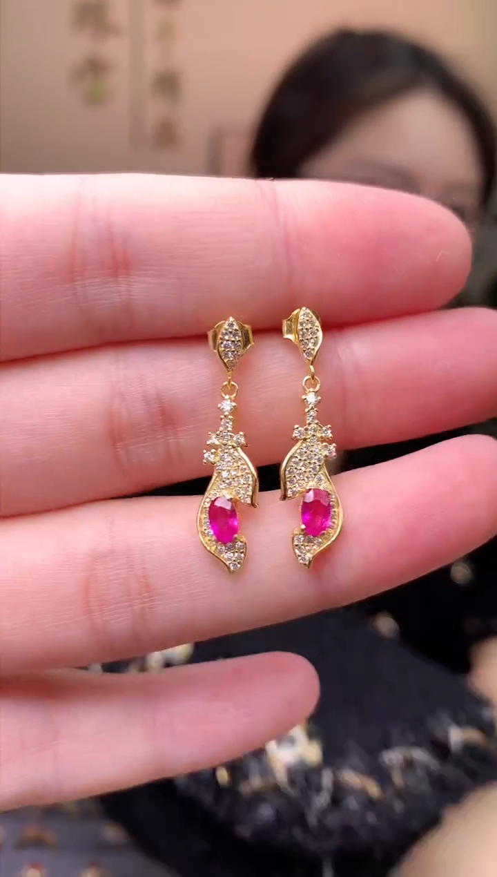 【闪购商品】红宝石耳饰银S925镶嵌耳饰