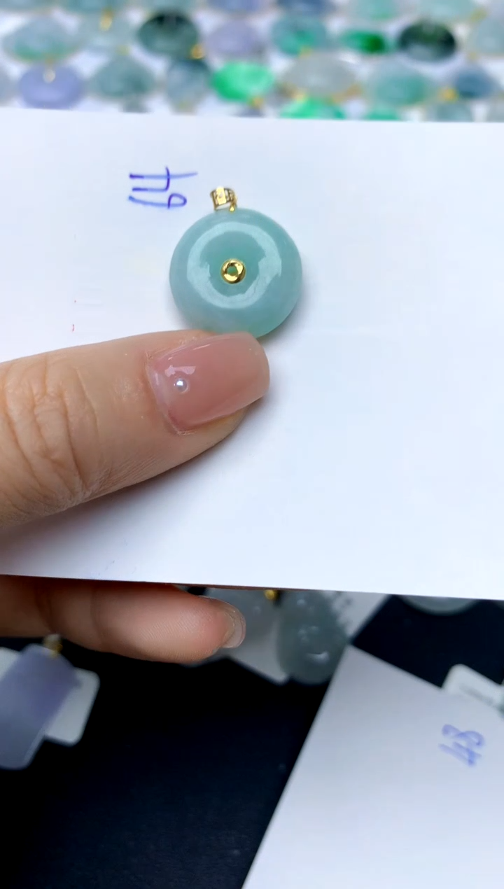 【闪购商品】翡翠颈饰18K金镶嵌64天然A货翡翠