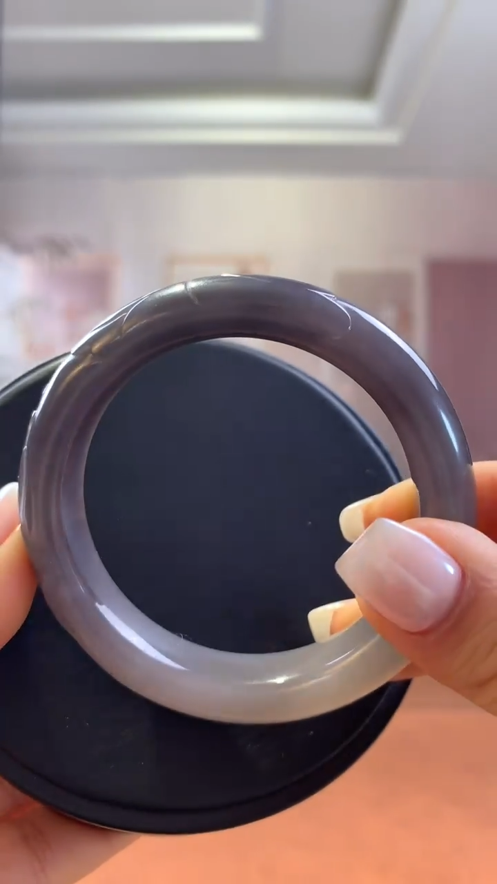 未镶嵌和田玉把件烟紫雕花手镯54