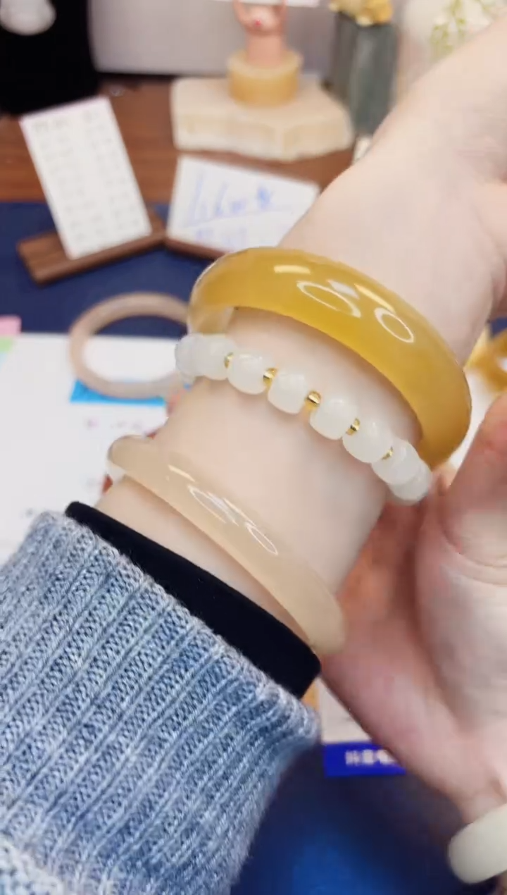 【闪购商品】石英质玉手镯未镶嵌458-财气镯-圈口63