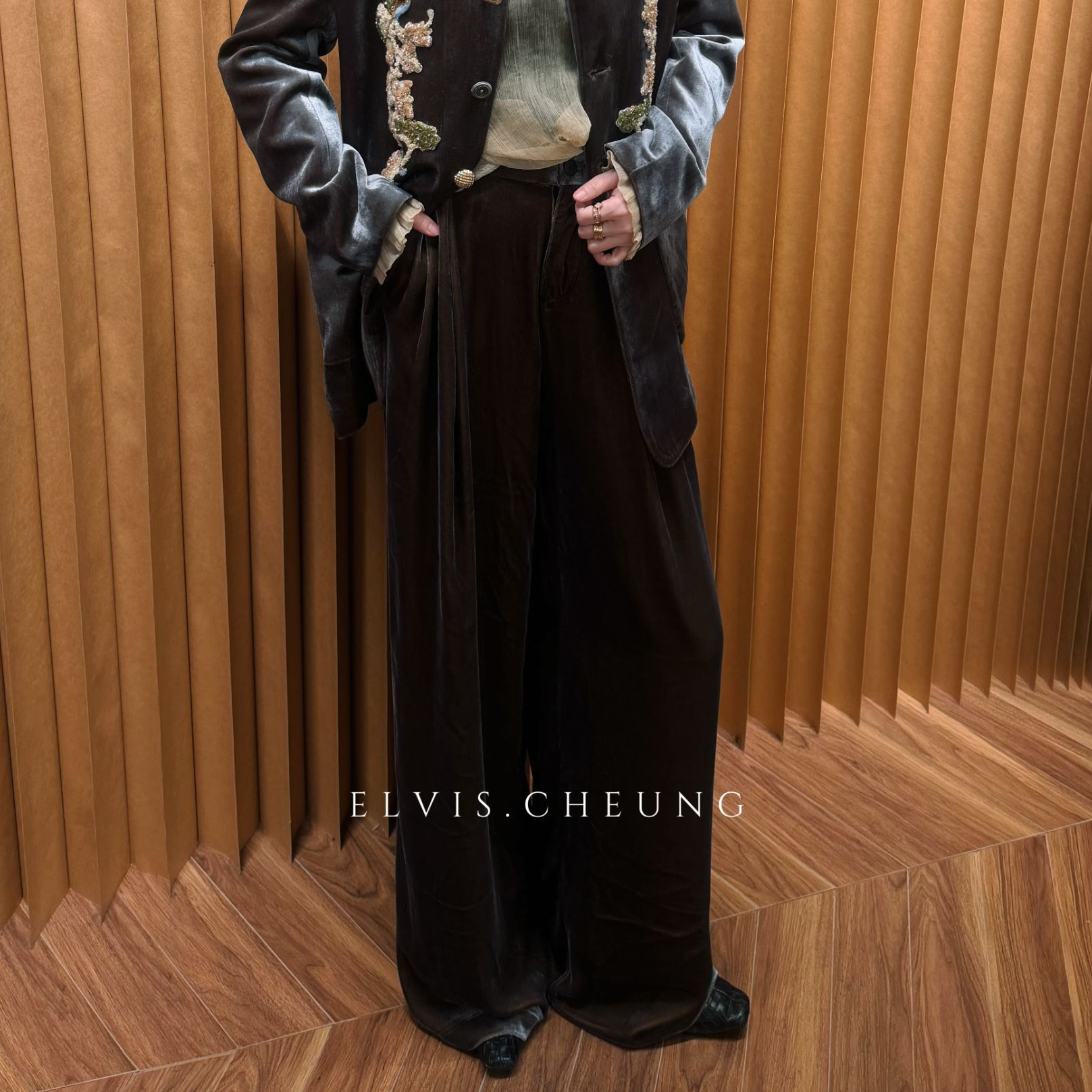 ELVIS.CHEUNG26SS"花生万运"系列-丝绒阔腿长裤