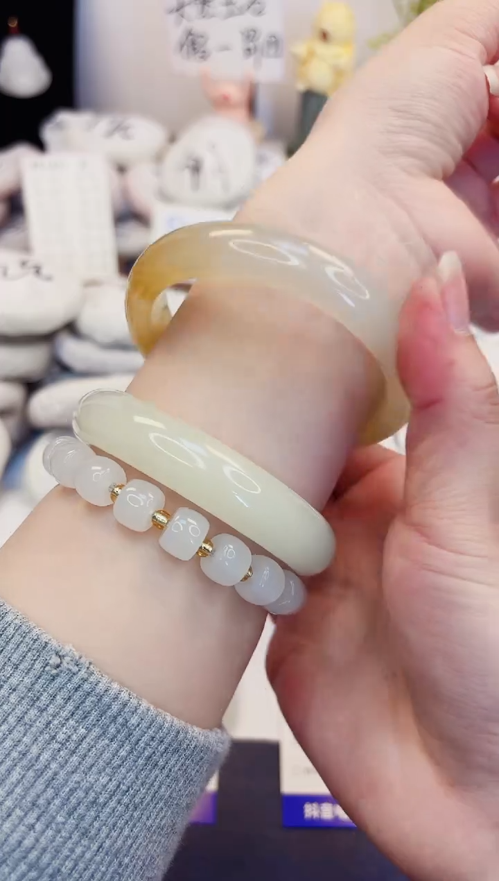 【闪购商品】石英质玉手镯未镶嵌90-财气镯-圈口60