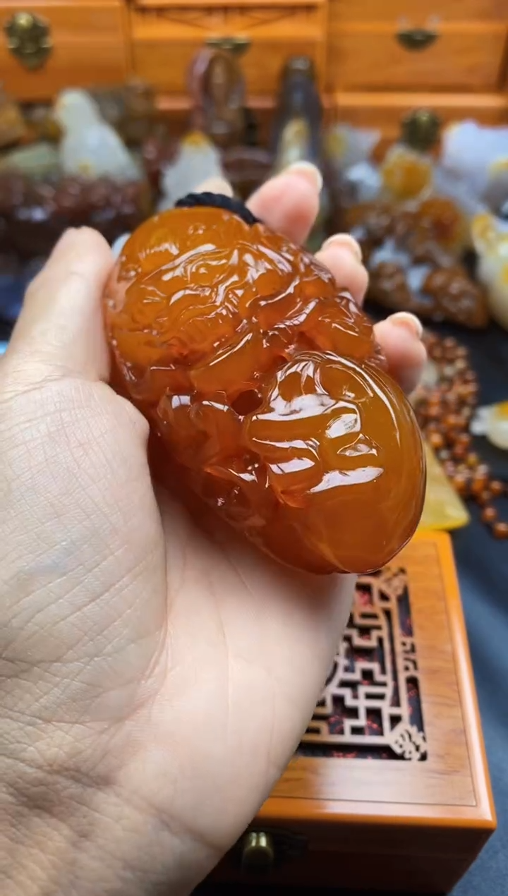 未镶嵌1玛瑙/玉髓玉**开ll