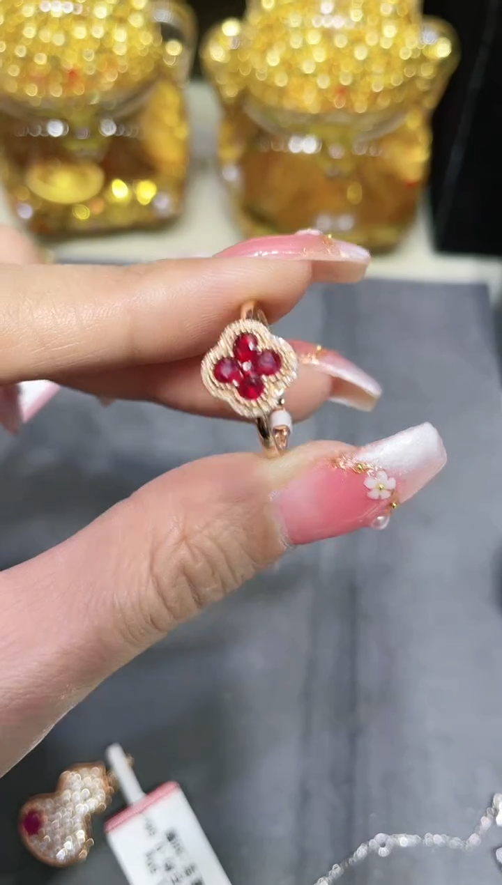 【闪购商品】红宝石戒指18K金镶嵌·