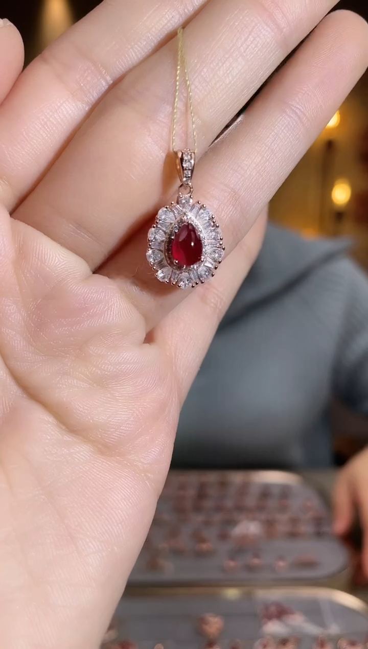 银S925镶嵌颈饰红宝石颈饰