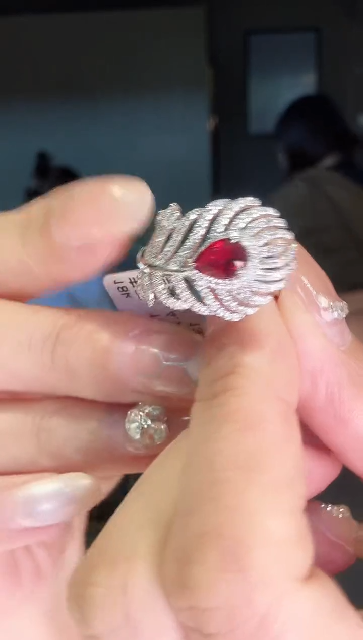 铂Pt950镶嵌戒指红宝石1.00ct