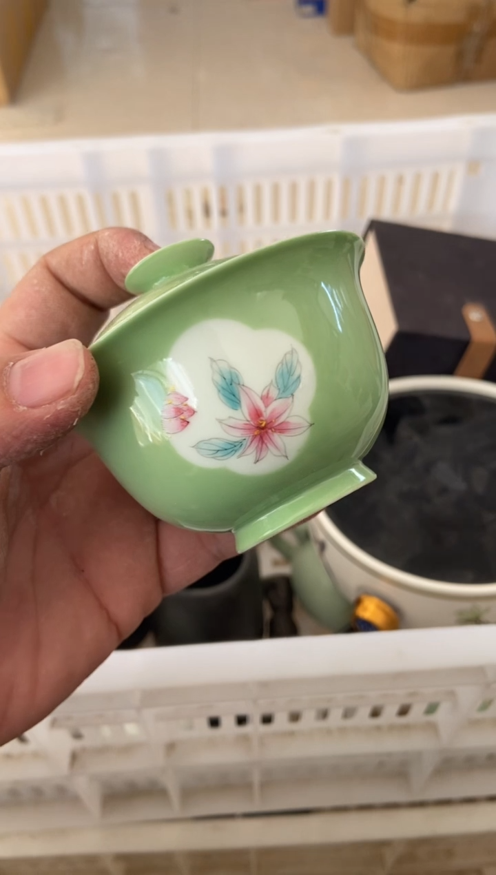 杯无运费险有瑕疵的摄影的产品有使用过的痕迹有点脏介意勿拍杯