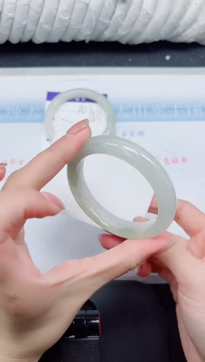 【闪购商品】石英质玉手镯未镶嵌164#52