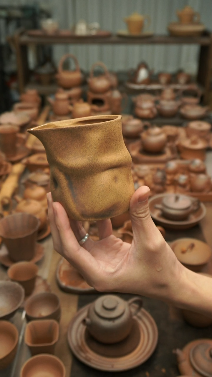 原矿老岩泥精工   手捏异形公道杯225ml