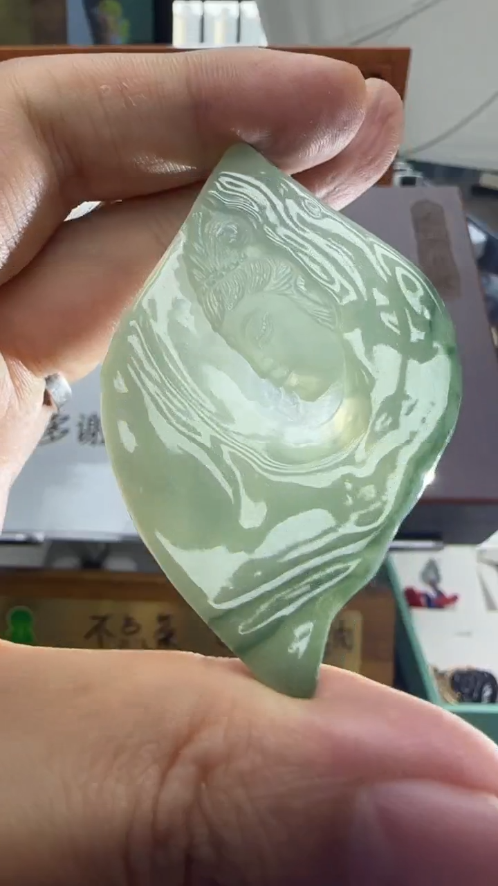 【闪购商品】翡翠挂件未镶嵌国雕谢林工（定制退货扣1000元）