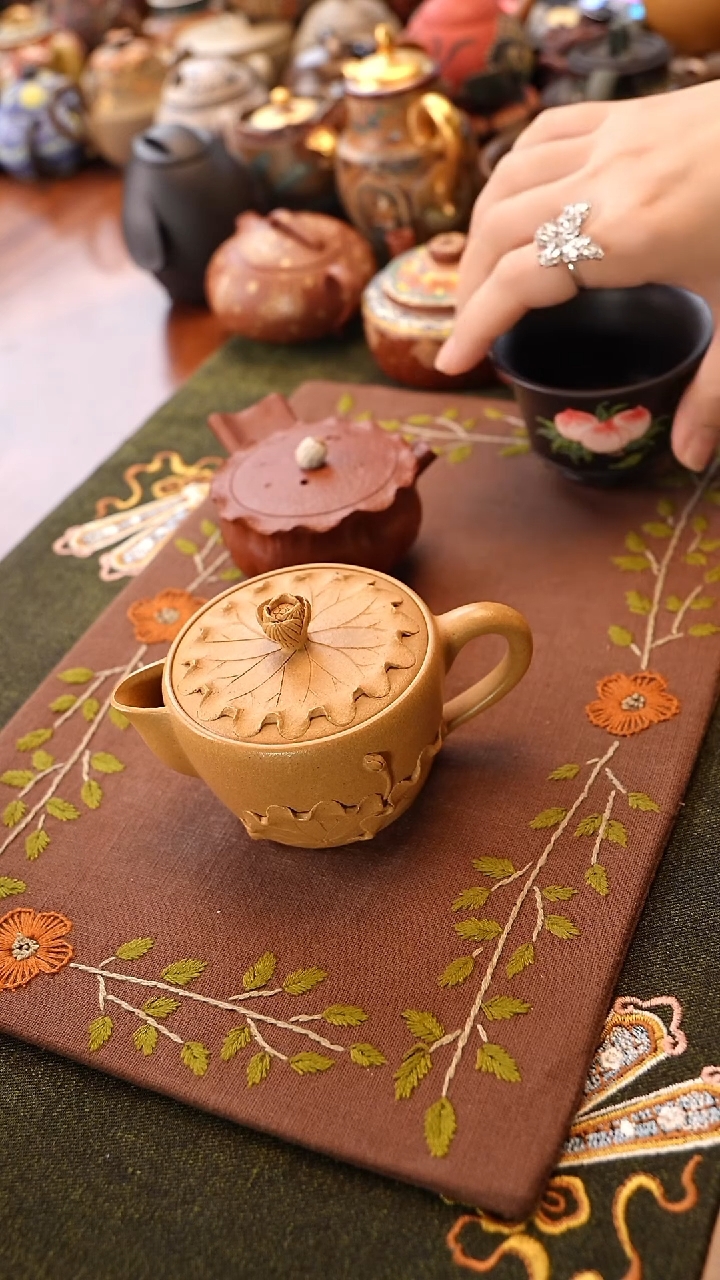 茶壶紫砂荷韵汉瓦