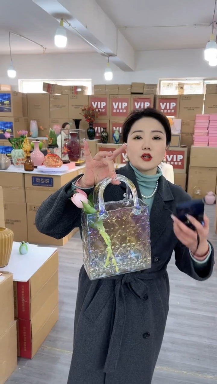 【闪购商品】琉璃椿新花器F-6晚