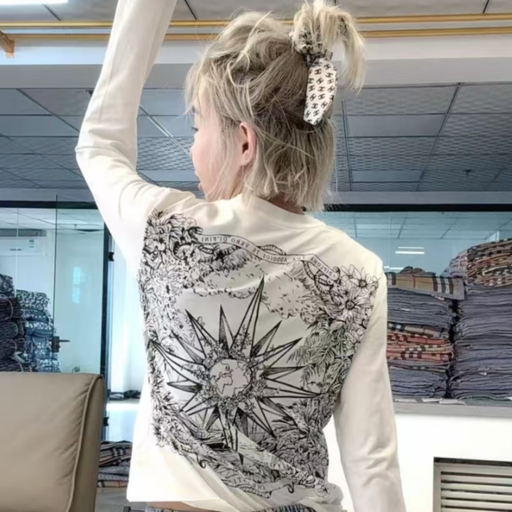 时尚款欧姐家爆款蜜蜂涂鸦卫衣
