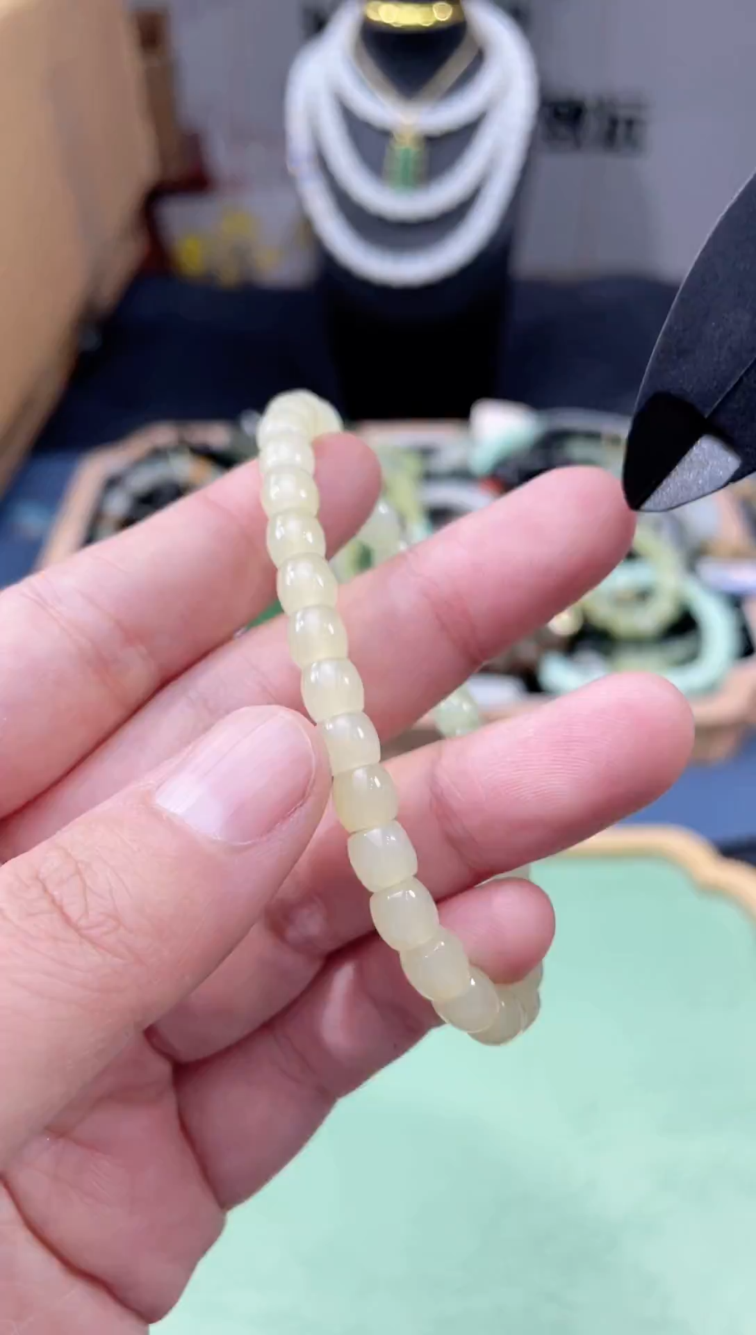 未镶嵌手链和田玉手链