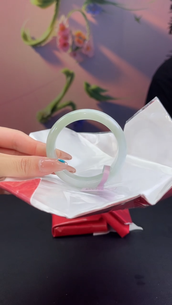 翡翠未镶嵌手镯翡翠手镯