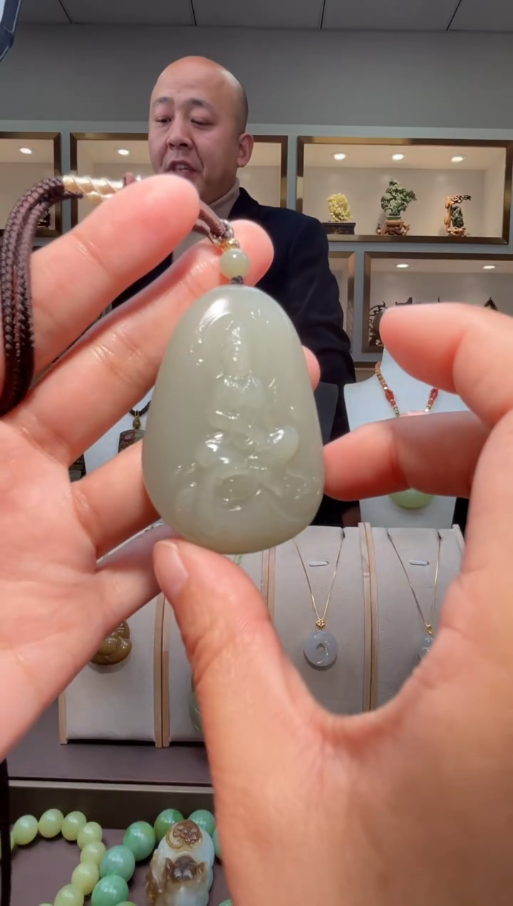 颈饰未镶嵌和田玉苏