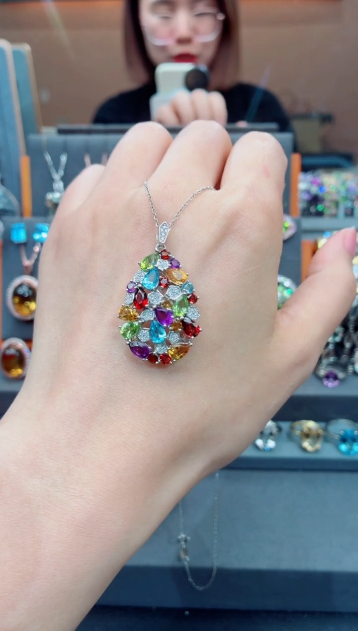 吊坠(赠链)银S925镶嵌水晶水晶吊坠