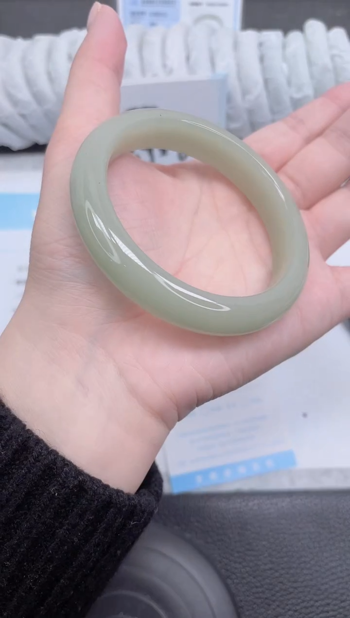 未镶嵌手镯石英质玉113-62.3