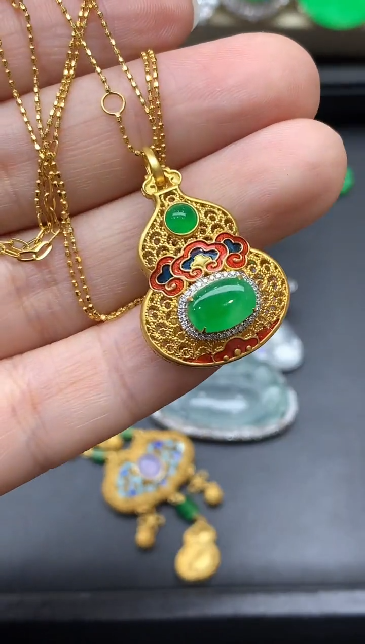 颈饰18K金镶嵌翡翠678-中国好珍宝