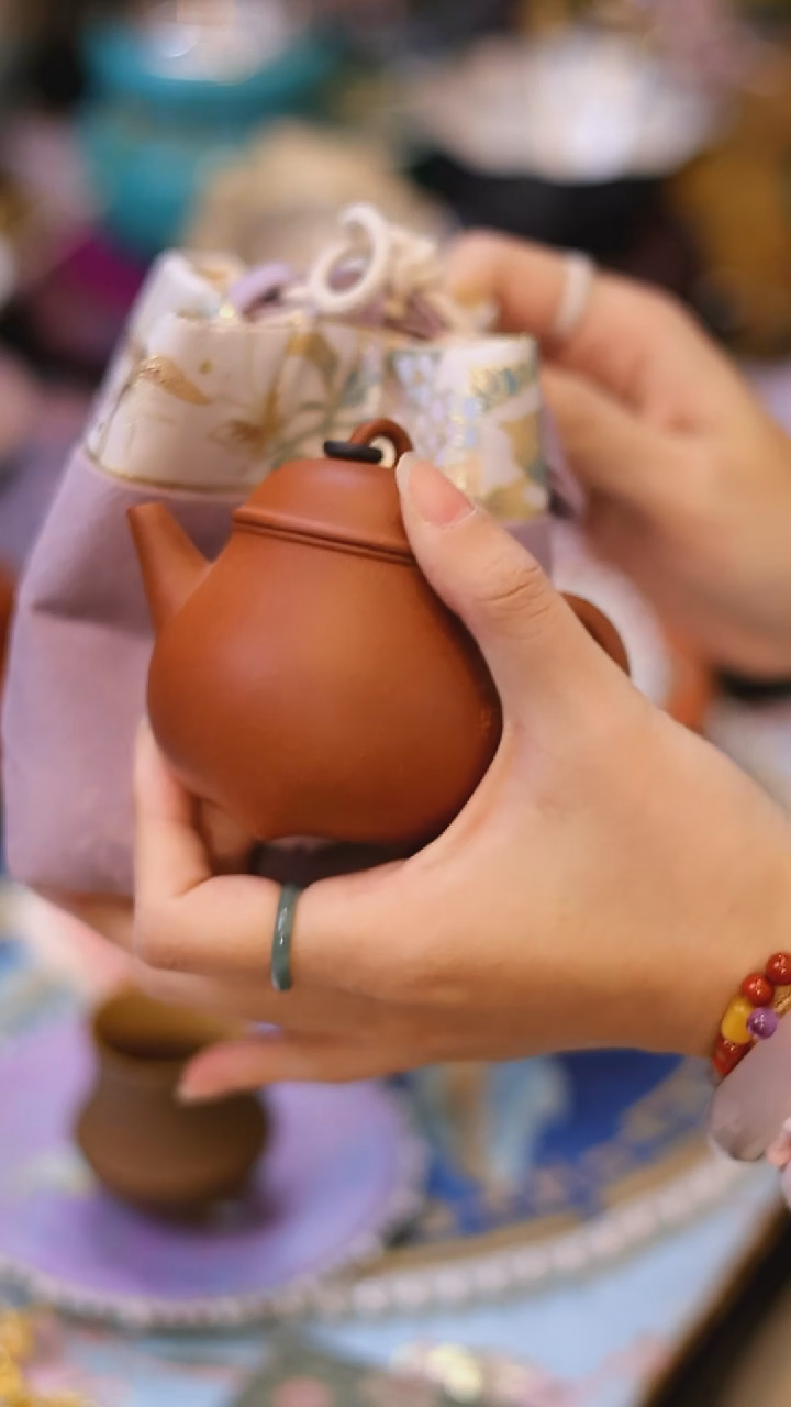 【闪购商品】摆件山怂阿卿直播间@@YH0002+包包