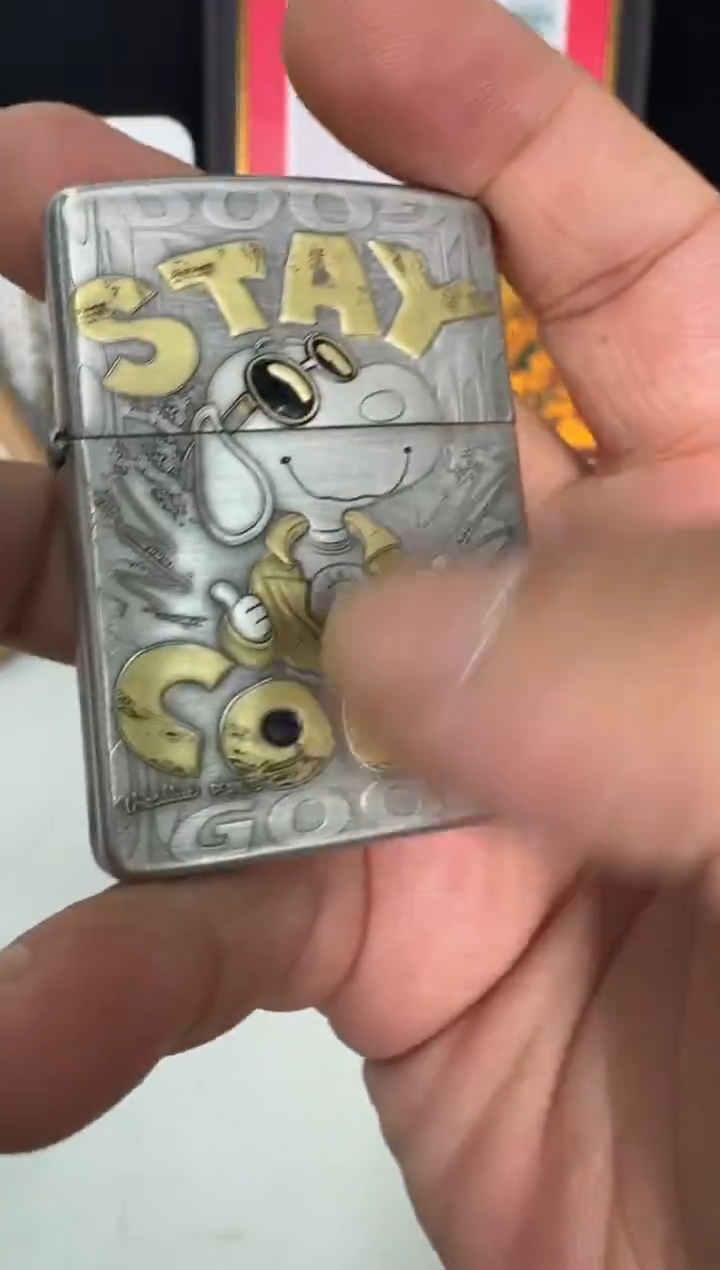史努比-盔甲熏银鎏金zippo