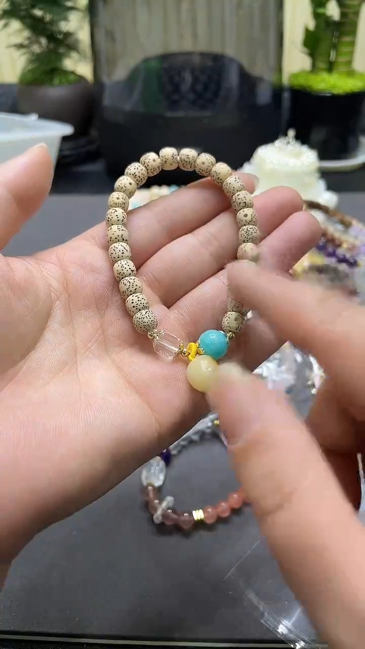 【闪购商品】水晶手链合金浮力B013