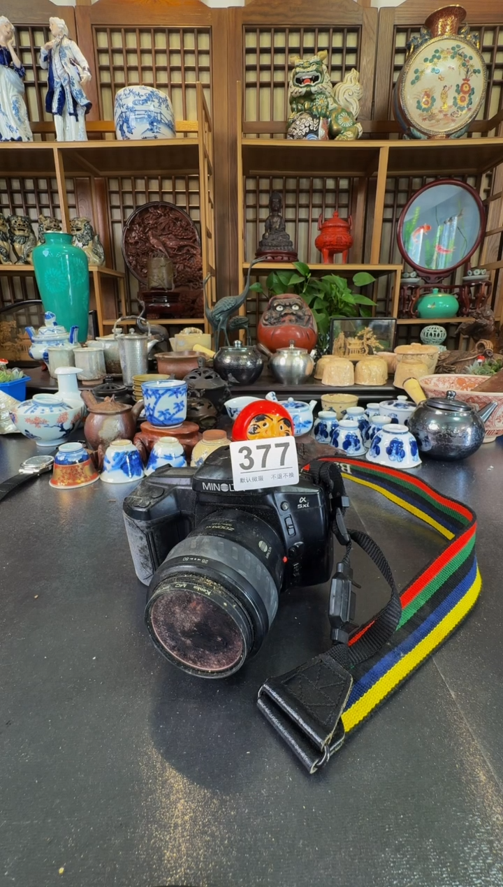 摆件  注意：回流商品，默认有瑕，不退不换。