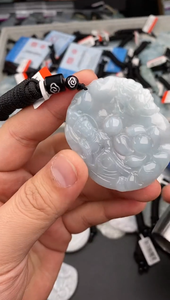 【闪购商品】翡翠颈饰未镶嵌  天然翡翠，一物一图