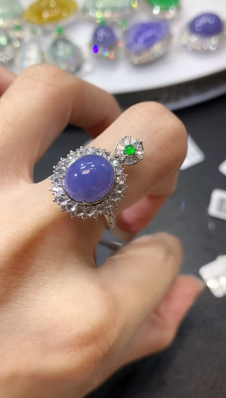 【闪购商品】翡翠戒指18K金镶嵌D65 紫货有一定色差