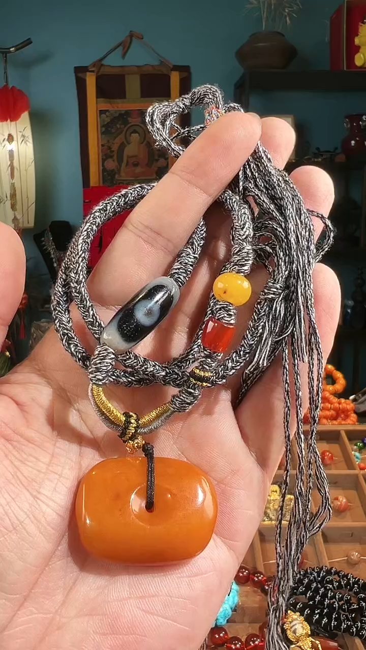 【闪购商品】蜜蜡颈饰未镶嵌随机发货