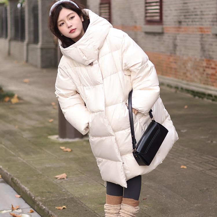 90白鹅绒云朵泡芙羽绒服零压感中长款女连帽五防面料