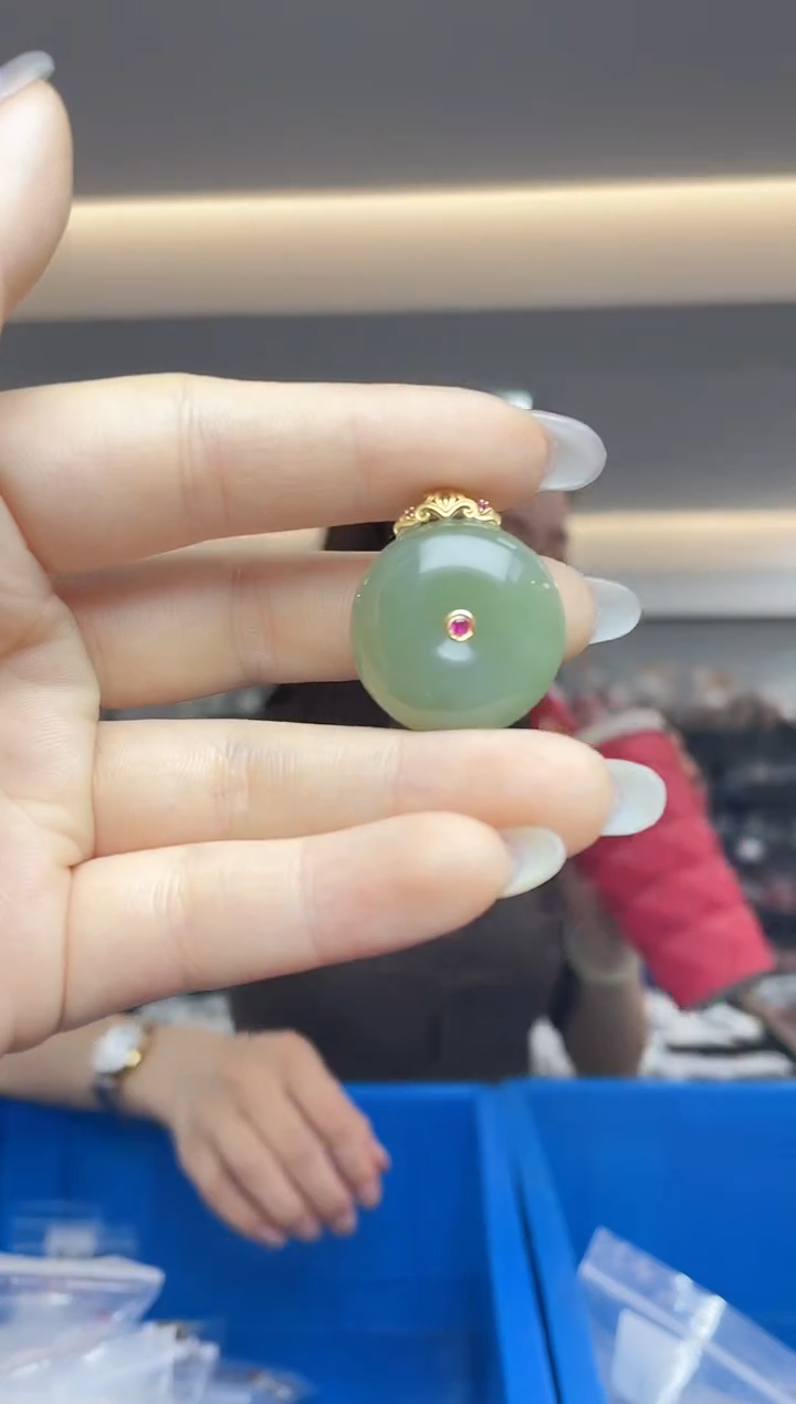 【闪购商品】和田玉18K金镶嵌`（多样性发一件）