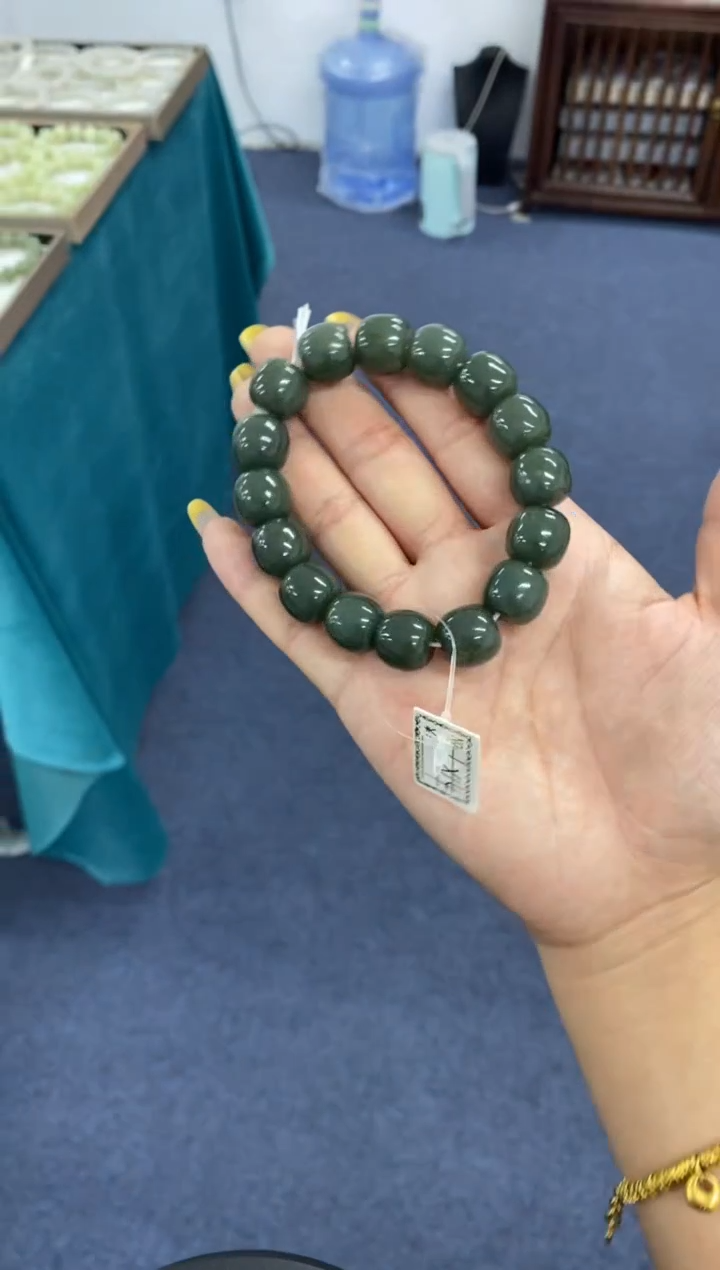 和田玉未镶嵌珠宝奇石纯天然新疆和田玉卡14LXZ14