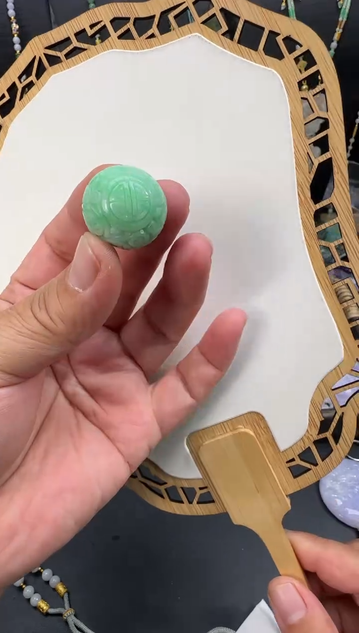 【闪购商品】翡翠颈饰未镶嵌拍照