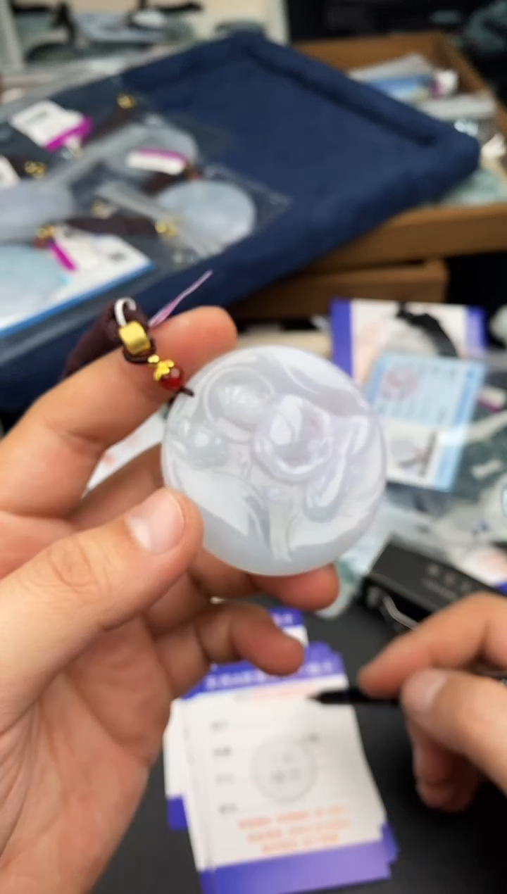 【闪购商品】翡翠颈饰未镶嵌  天然翡翠，一物一图