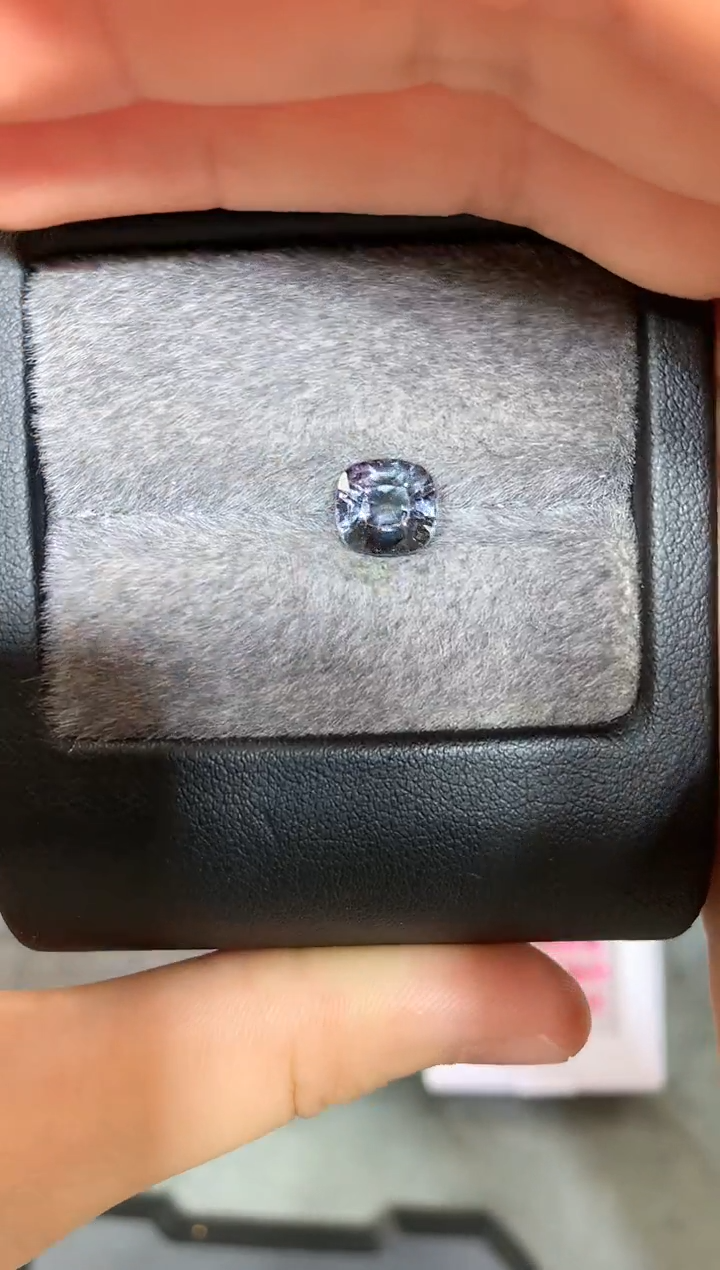 【闪购商品】定制尖晶石裸石未镶嵌枕型 金属灰绿紫色调 2.30ct