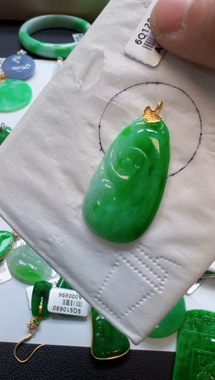 【闪购商品】定制翡翠18K金镶嵌1800元