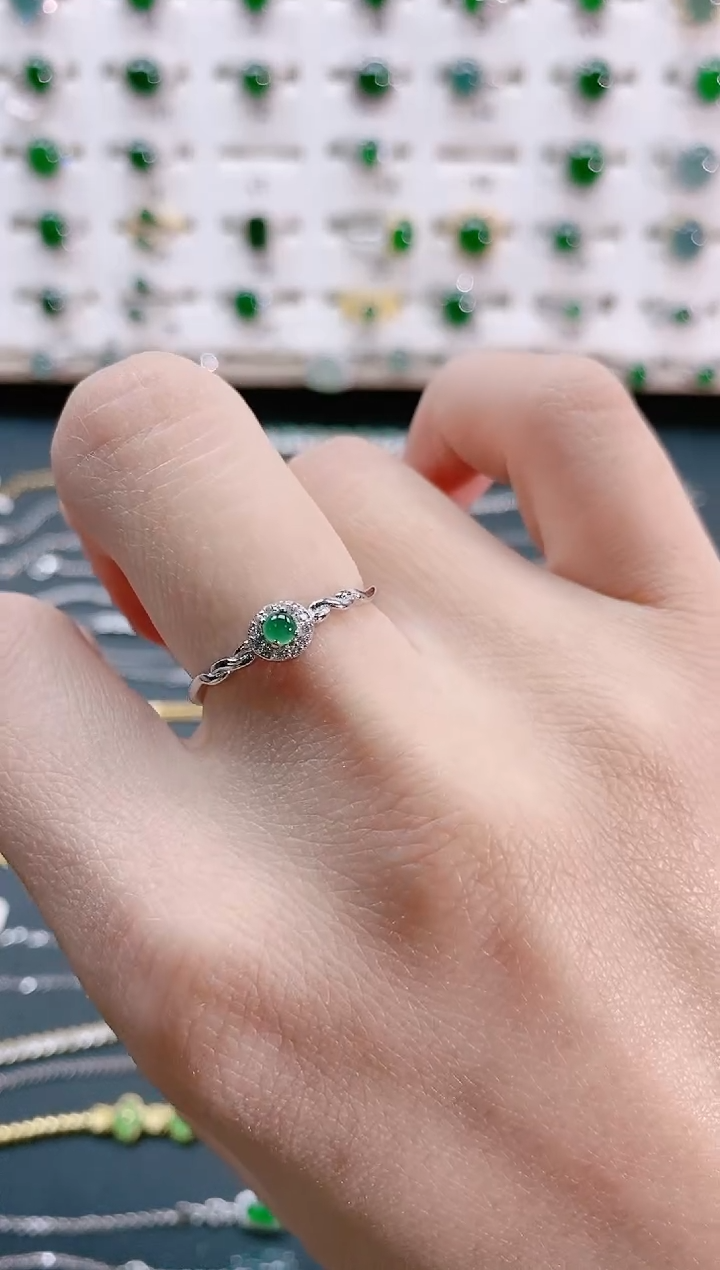 【闪购商品】翡翠戒指银S925镶嵌天然翡翠