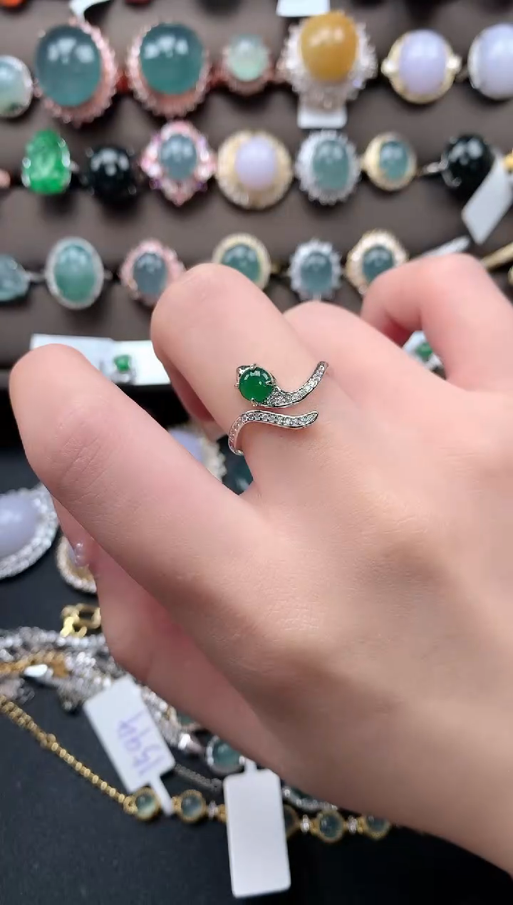 【闪购商品】翡翠戒指银S925镶嵌512412