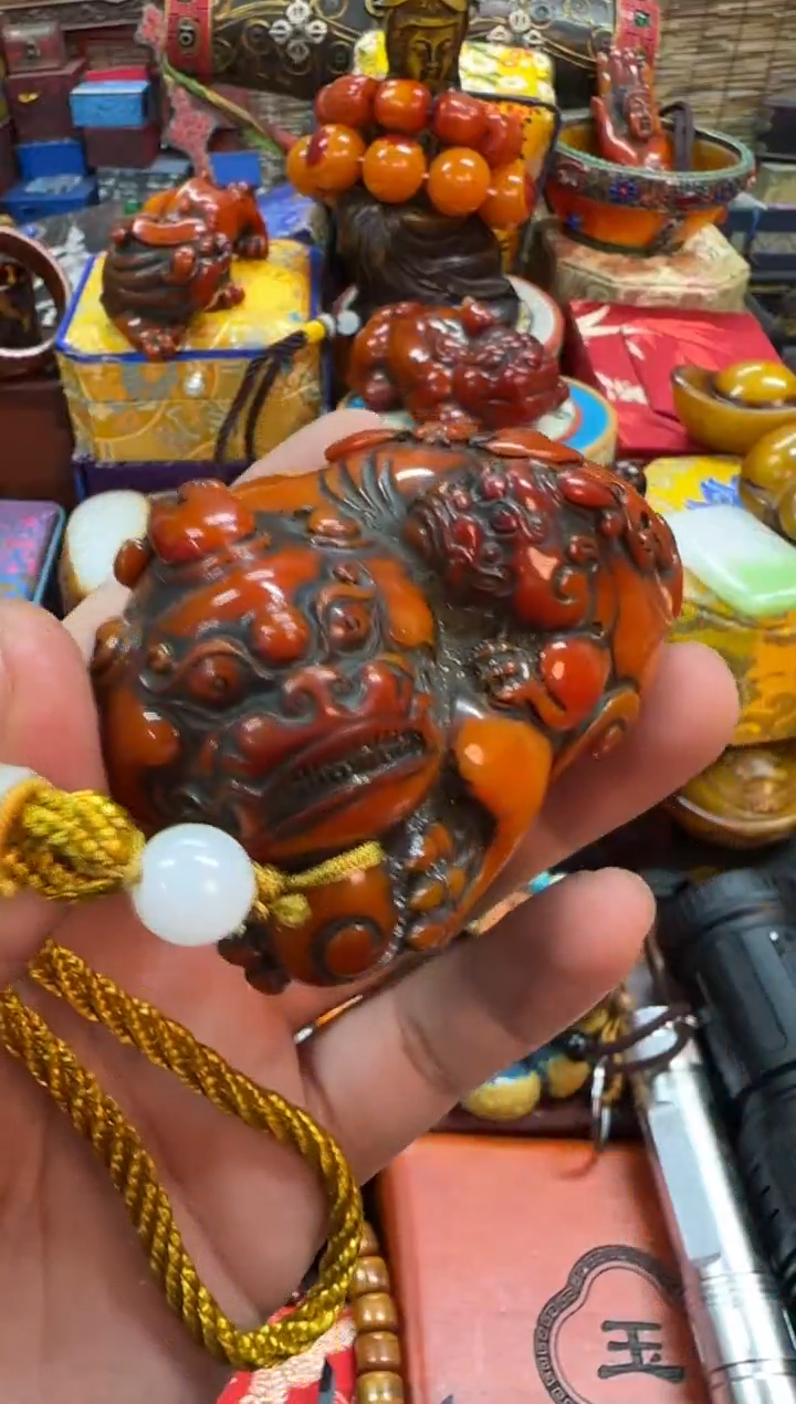 【闪购商品】蜜蜡裸石未镶嵌扎西当天订单当天直发如图所示