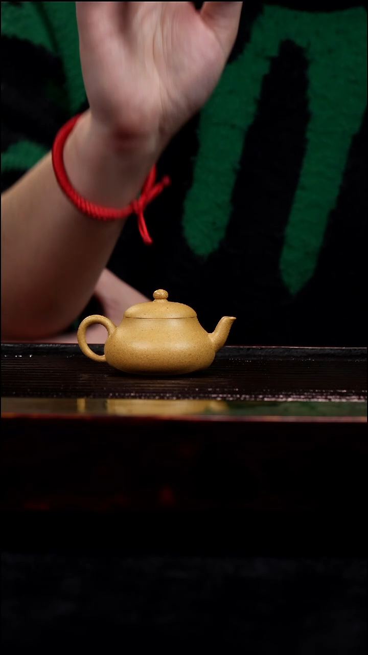 茶壶紫砂小矮梨黄金段 择意