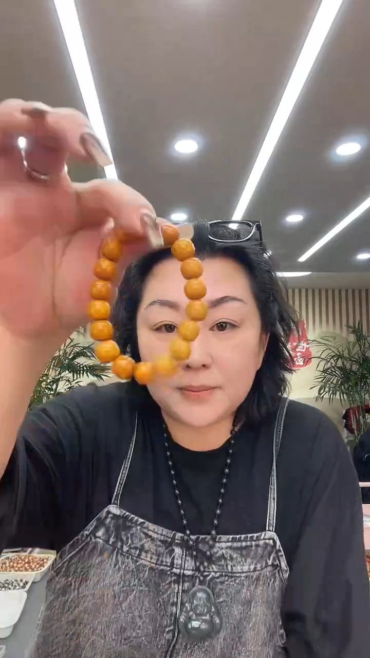 未镶嵌手链和田玉12手串