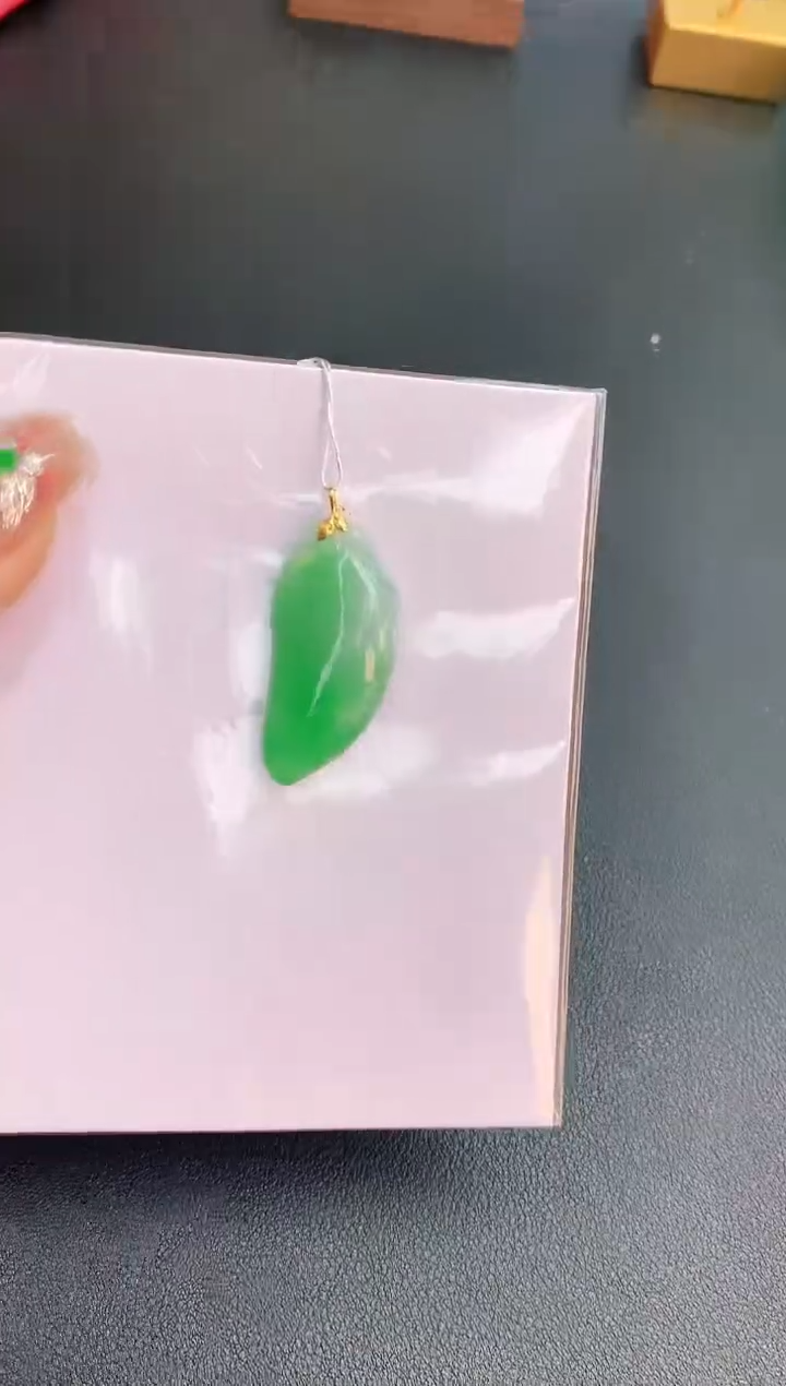 【闪购商品】翡翠颈饰18K金镶嵌赠礼盒证书 珍珍